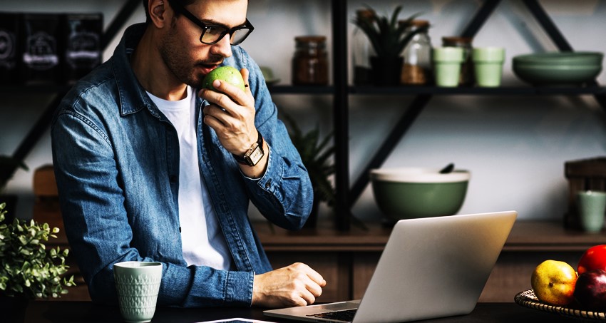 office worker vs remote worker
